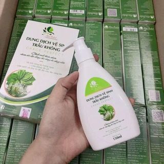 Dung Dịch Vệ Sinh Phụ Nữ Trầu Không 150ml