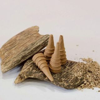 HỘP NỤ NHANG TRẦM HƯƠNG LÂM PHÁT