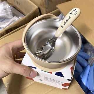 Bát kèm thìa có đế hút