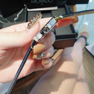 ĐỒNG HỒ NAM NỮ  SIÊU CẤP MÔDAĐÔ DÂY DA MÁY THUỴ SĨ CHECK TAG