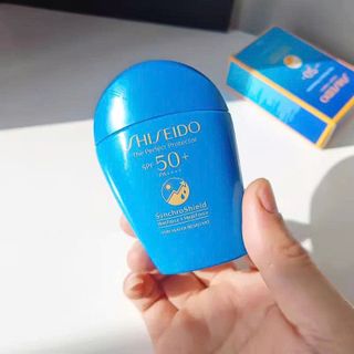 Kem chống nắng Shiseido The Perfect Protector sữa SPF50+ PA++++