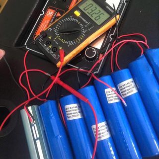pin  3314 pin 3.2v  Dung Lượng Thực  15000mah Có Mạch Bảo Vệ  Hãng  dòng xa cao 30a