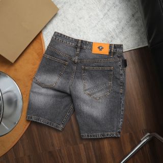 Short jean nam.  Chất  Jean dày dặn có thun co giãn thoải mái.  Mền mịn. Mặc cực êm chính phẫm