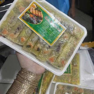 Nem bề bề hải sản khay 10 cuốn