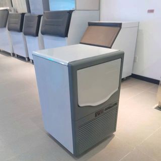 Máy làm đá viên 50kg – ZH105Y