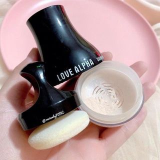 Phấn Phủ Bột Nhũ LOVE ALPHA Shiny Powder