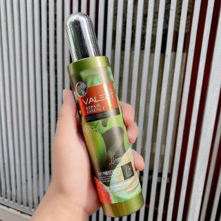Xịt Dưỡng Tóc Mềm Mượt Tinh Dầu Bưởi Valert Repair Essence Plus 220ml