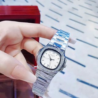 ĐỒNG HỒ NỮ CAO CẤP FATEK MẶT VUÔNG VIỀN HỘT MÁY PIN NHẬT