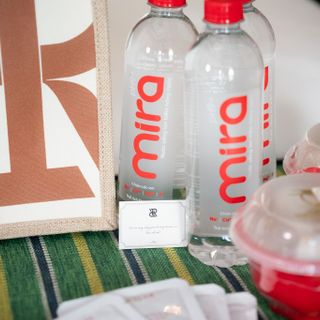 Thùng 24 Chai Nước Uống ION Kiềm Đóng Chai Mira TAV 550ml -Nước ION Kiềm Thái Công Review Hỗ trợ tiêu hoá trung hoà Axit