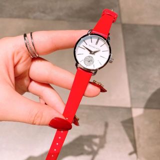 SALE BỎ MẪU ĐỒNG HỒ NỮ THỜI TRANG MICHAEL K DÂY DA ĐỎ 2KIM RƯỠI