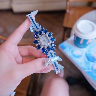 ĐỒNG HỒ NỮ CHÍNH HÃNG FUNMEI MẶT VUÔNG ĐÍNH FULL PHA LÊ FULLBOX TEM