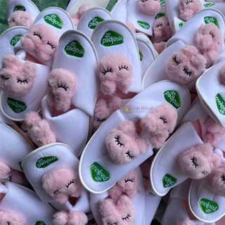 Dép đi trong nhà theo yêu cầu