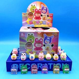 Hộp Mù 32 Túi Thỏ Và Sanrio