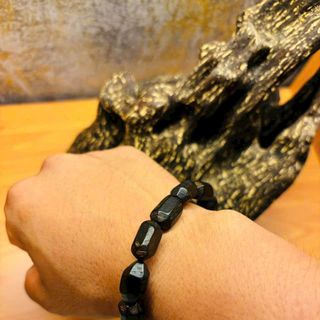 Vòng tay trầm trúc 13 hạt - Nhẹ tay, thơm tự nhiện, đeo là mê