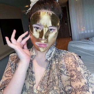Hộp 10 miếng nạ vàng 24k JM