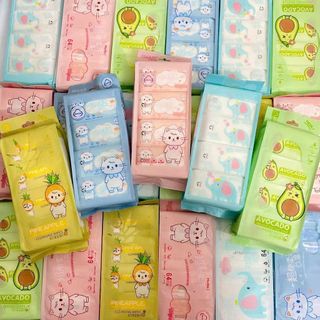 Set 8 gói Khăn ướt mini hoạt hình (T48)