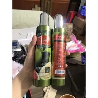 Xịt Dưỡng Tóc Mềm Mượt Tinh Dầu Bưởi Valert Repair Essence Plus - 220ml