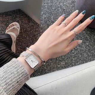 ĐỒNG HỒ NỮ CAO CẤP DANIEL W MẶT CHỮ NHẬT DÂY DA VÀ LƯỚI