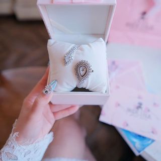 ĐỒNG HỒ NỮ CHÍNH HÃNG BRIDE TALK MEDUSA ĐÍNH FULL PHA LÊ
