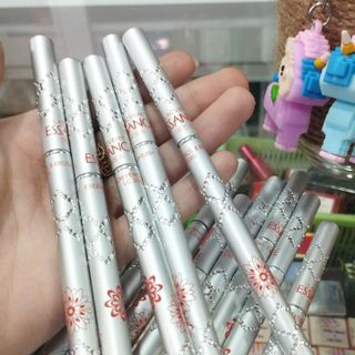 Chì kẻ mày Essance lacvert Nhôm