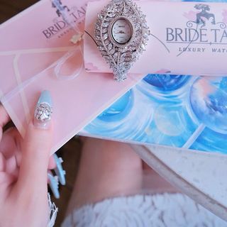 ĐỒNG HỒ NỮ CHÍNH HÃNG BRIDE TALK ĐÍNH PHA LÊ CHIẾC LÁ