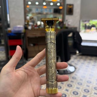 Tông đơ cắt tóc Vintage T9, lưỡi đồng thân kim loại, pin 2000mAh