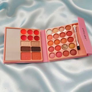 Phấn Bóp Trang Điểm Đa Năng mila Color