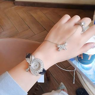 SET ĐỒNG HỒ NỮ CHÍNH HÃNG FUNMEI DÂY DA MẶT NƠ FULL PHA LÊ FULLBOX TEM HÃNG