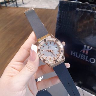 SALE BỎ MẪU HÀNG XI ĐỒNG HỒ NAM NỮ THỜI TRANG HUPLOT VIỀN HỘT VUÔNG