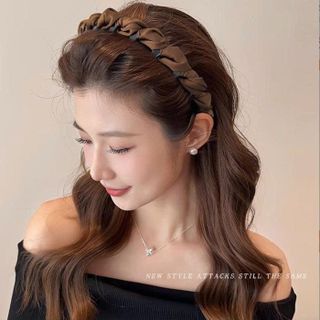 LỐ 12 CÀI XƯỢC TÓC TRÀ SỮA