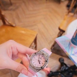 ĐỒNG HỒ NỮ CAO CẤP HUPLOT FUSHION NIỀNG ĐÁ FULL DÂY CAO SU BỌC DA HỒNG