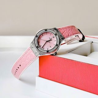 ĐỒNG HỒ NỮ CAO CẤP HUPLOT FUSHION NIỀNG ĐÁ FULL DÂY CAO SU BỌC DA HỒNG