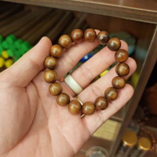 Sỉ vòng tay gỗ bách xanh