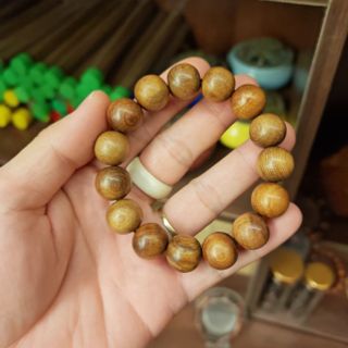 Sỉ vòng tay gỗ bách xanh