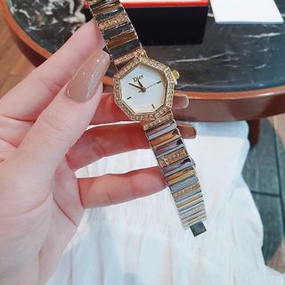 SALE BỎ MẪU HÀNG XI ĐỒNG HỒ NỮ THỜI TRANG DIOC MẶT GÓC CẠNH