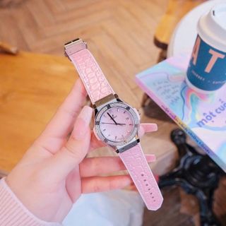 ĐỒNG HỒ NỮ CAO CẤP HUPLOT FUSHION 1 NIỀNG ĐÁ DÂY CAO SU BỌC DA HỒNG