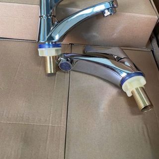 Vòi Lavabo inox mạ niken bóng lõi đồng thau