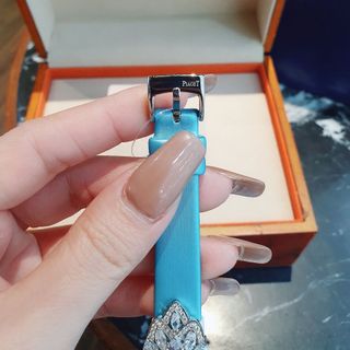 XẢ KHO ĐỒNG HỒ NỮ CAO CẤP PIAGHET DÂY DA VIỀN XOÀN