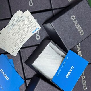 hộp đồng hồ giá rẻ có thẻ bảo hành (casio)