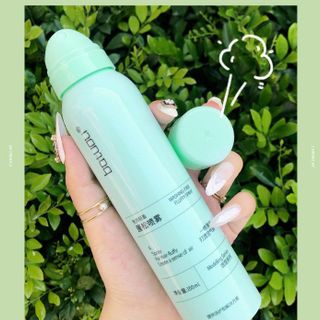 Gội Đầu Khô Dạng Nước, Làm Sạch Tóc Không Để Lại Vệt Trắng