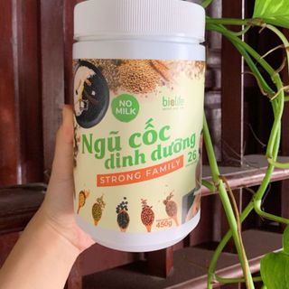 Bột mầm ngũ cốc Strong Family