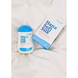 Dung Dịch Vệ Sinh Hana soft & Silk 150g - Màu Xanh