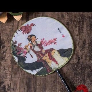 Quạt vải nhiều mẫu