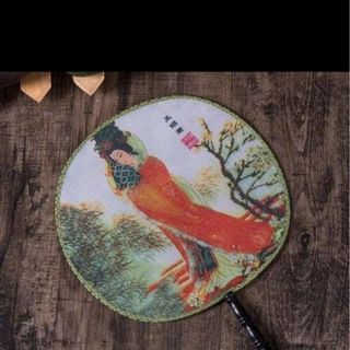 Quạt vải nhiều mẫu