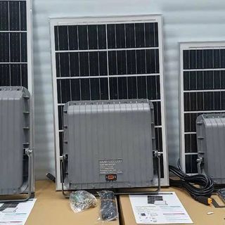 ĐÈN PHA MẮT NGỌC NLMT 100W CAO CẤP