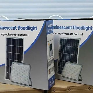 ĐÈN PHA MẮT NGỌC NLMT 200W CAO CẤP