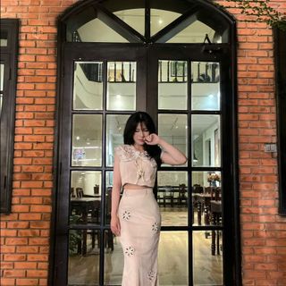 QC115 Set Váy Nữ Dáng Dài Thêu Hoa nổi Chất Mango size 52kg trở xuống