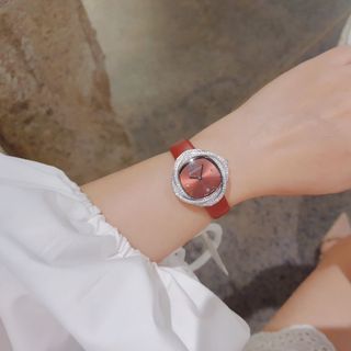 SALE OFF ĐỒNG HỒ NỮ CAO CẤP XWAROVSKI DAY DA ĐỎ