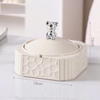 GẠT TÀN THUỐC HÌNH GẤU TRẮNG CÓ NẮP ĐẬY