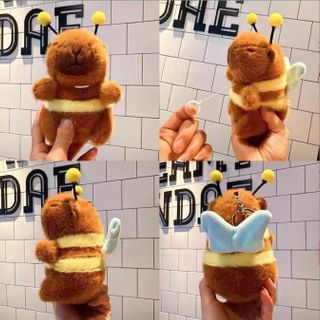 MÓC TREO CAPYBARA ONG ĐẬP CÁNH KHOÁ VÀNG